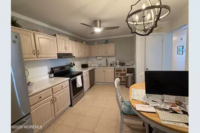 139 Wein Market #F, Freehold, NJ 07728 - Photo 13