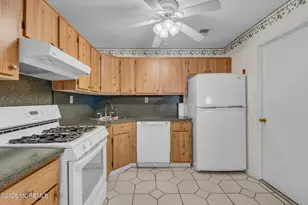 161 Frontier Way, Tinton Falls, NJ 07753 - Photo 7