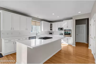 102 Blue Jay Court, Manalapan Township, NJ 07726 - Photo 5