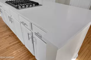 102 Blue Jay Ct, Manalapan Township, NJ 07726 - Photo 7