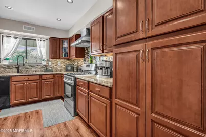 50 Victory Court, Old Bridge Township, NJ 08857 - Photo 7