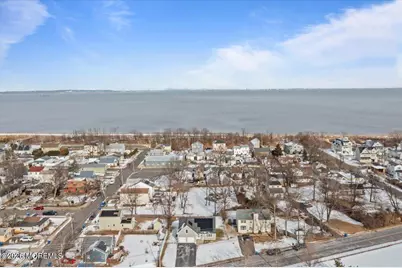 401 Port Monmouth Road, North Middletown, NJ 07748 - Photo 29