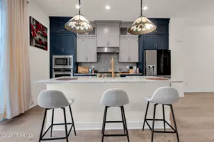 23 Valiant Ct, Middletown, NJ 07748 - Photo 19