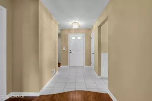 51 Lakeview Dr, Marlboro Township, NJ 07746 - Photo 5