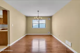 51 Lakeview Dr, Marlboro Township, NJ 07746 - Photo 9