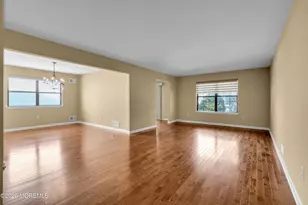 51 Lakeview Dr, Marlboro Township, NJ 07746 - Photo 7