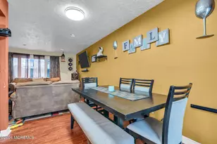 22 Princeton Dr, Jackson, NJ 08527 - Photo 9