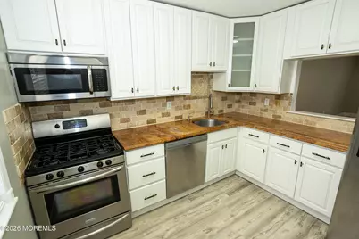 60 County Road #21, Cliffwood, NJ 07721 - Photo 9