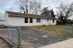 121 Belmont Dr, Toms River Township, NJ 08757 - Photo 3