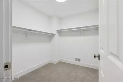 18 Oak Knoll Drive, Matawan, NJ 07747 - Photo 23