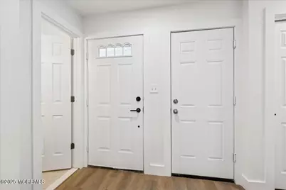 18 Oak Knoll Drive, Matawan, NJ 07747 - Photo 3