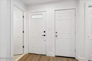 18 Oak Knl Dr, Matawan, NJ 07747 - Photo 3