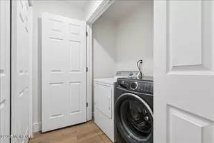 18 Oak Knl Dr, Matawan, NJ 07747 - Photo 17