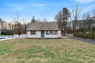 598 E Rd, Middletown, NJ 07748 - Photo 15