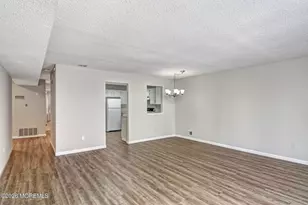 159 Tulip Ln, Freehold, NJ 07728 - Photo 11