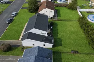 9 Parkview Dr, Hazlet Township, NJ 07730 - Photo 31