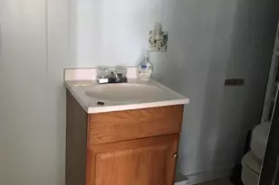 289 Port Monmouth Rd, North Middletown, NJ 07748 - Photo 5