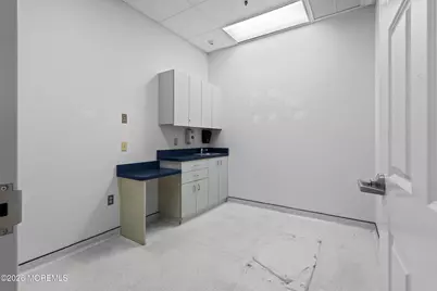 100 Main Street, Keansburg, NJ 07734 - Photo 11