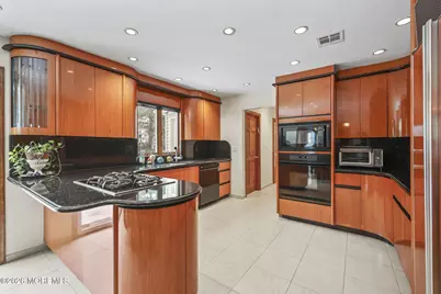 16 Wiltshire Drive, Manalapan Township, NJ 07726 - Photo 19