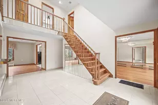 16 Wiltshire Dr, Manalapan Township, NJ 07726 - Photo 7