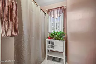 7 Tarrytown Rd, Manalapan Township, NJ 07726 - Photo 21