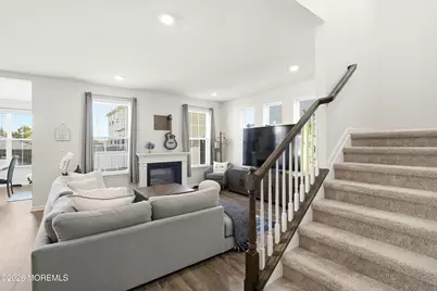 202 Ashburn Avenue, Manahawkin, NJ 08050 - Photo 9