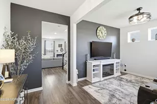 202 Ashburn Ave, Manahawkin, NJ 08050 - Photo 5