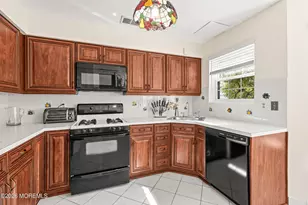 39 Gimbel Pl, Ocean Twp, NJ 07712 - Photo 5