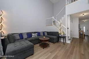 14 Ravenwood Ct, Freehold, NJ 07728 - Photo 17