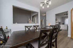 14 Ravenwood Ct, Freehold, NJ 07728 - Photo 13