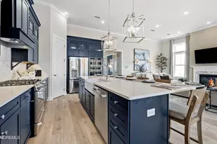 22 Larkspur Ln, Manalapan Township, NJ 07726 - Photo 11