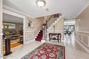 1 Montreal Woods Ct, Manalapan Township, NJ 07726 - Photo 5