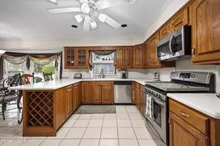 1 Montreal Woods Ct, Manalapan Township, NJ 07726 - Photo 15