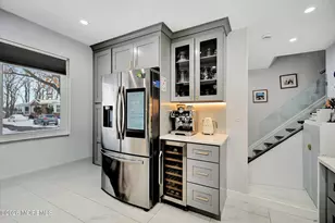 301 Ryan St, Matawan, NJ 07747 - Photo 9