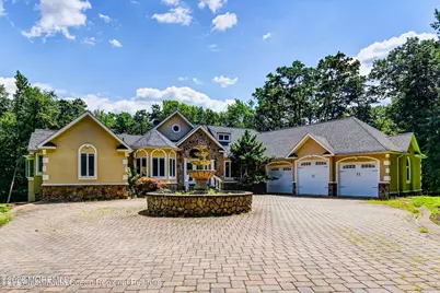 10 Syngle Way, Morganville, NJ 07751 - Photo 3