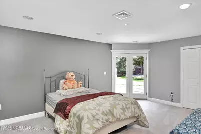 10 Syngle Way, Morganville, NJ 07751 - Photo 25