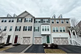 110 Halliard Dr, Eatontown, NJ 07724 - Photo 3