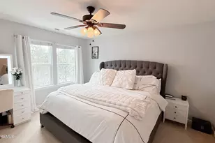 110 Halliard Dr, Eatontown, NJ 07724 - Photo 17