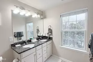 110 Halliard Dr, Eatontown, NJ 07724 - Photo 21