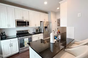 110 Halliard Dr, Eatontown, NJ 07724 - Photo 13