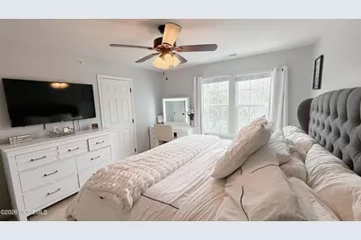 110 Halliard Drive, Eatontown, NJ 07724 - Photo 17