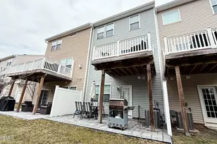 110 Halliard Dr, Eatontown, NJ 07724 - Photo 29