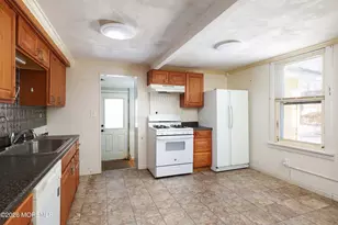 32 Seawood Ave, Keansburg, NJ 07734 - Photo 9