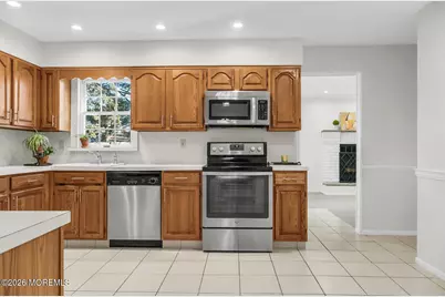 7 Meadow Court, Hazlet Township, NJ 07730 - Photo 21