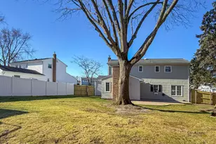 7 Meadow Ct, Hazlet Township, NJ 07730 - Photo 59