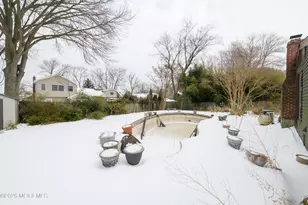 287 Linda St, Belford, NJ 07718 - Photo 31