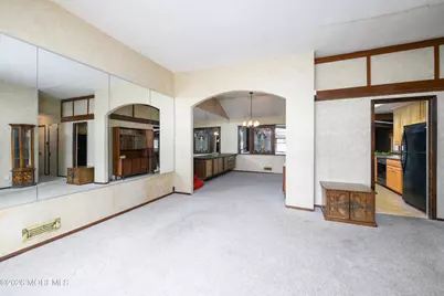 287 Linda Street, Belford, NJ 07718 - Photo 3