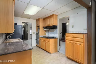 287 Linda Street, Belford, NJ 07718 - Photo 9