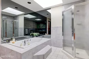 31 Verrazano Dr, Middletown, NJ 07748 - Photo 37