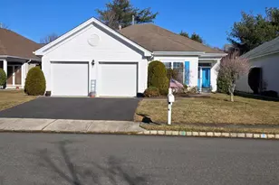 33 Greenways Ln, Lakewood, NJ 08701 - Photo 1